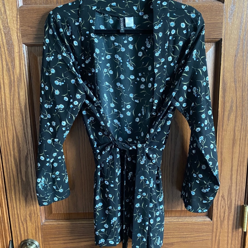 H&M Belted Lightweight Floral Blazer